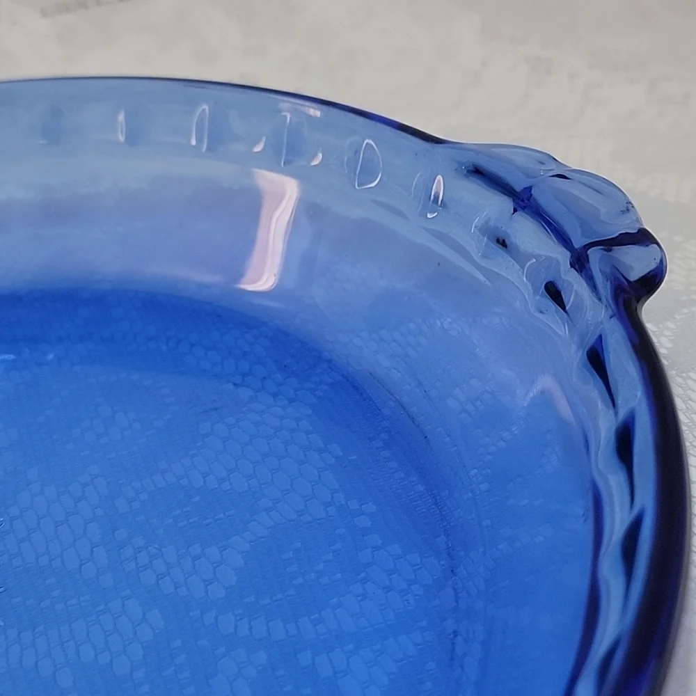 Vintage PYREX Cobalt Blue #229 9½